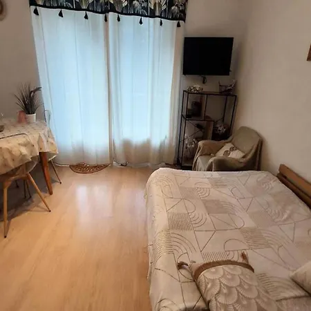 Studio For 3 People Lägenhet *